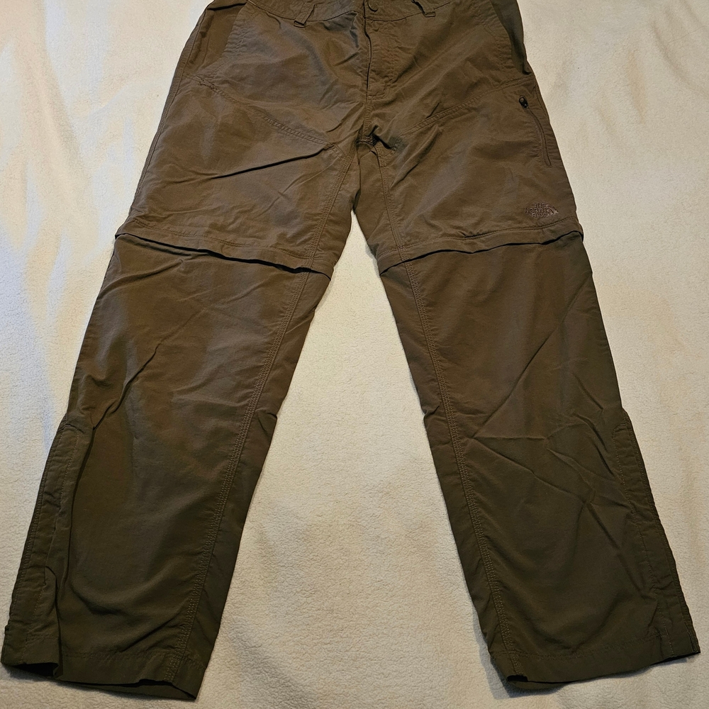 The North Face Men's Khaki Chinos